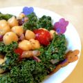 ENSALADA DE KALE Y GARBANZOS CON VINAGRETA DE[...]