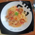 ESPAGUETI CON ALMEJAS (SPAGUETTI A LE VONGOLE)