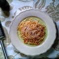 SPAGHETTINI CON GAMBAS Y TOMATES SECOS SOBRE DE[...]