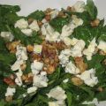 Ensalada de espinacas, nueces y roquefort