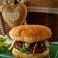 Hamburguesa mixta con zanahoria y manzana