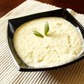 Crema fina de pepino, yogur y menta