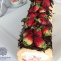 BRAZO DE NATA CON FRESAS Y CHOCOAOVE
