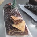 TRONCO DE NAVIDAD CON  FRAMBUESA  Y TRUFA COCIDA