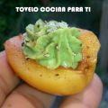 NÍSPEROS RELLENOS A LA CREMA DE AGUACATE Y[...]