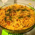 Spaghettis con atún y aceitunas