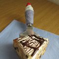 Pastel de plátano y chocolate con cobertura