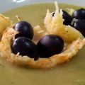 Crema de brócoli con queso parmesano y[...]