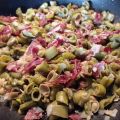 Revuelto de habas con vaina y jamón