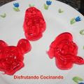 Gelatinas de fresa :Mickey, Pluto y Donald