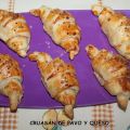 CRUASÁN DE PAVO Y QUESO