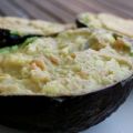 AGUACATE CON SALMÓN Y GAMBAS