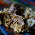 Arroz con costilla de cerdo y alcachofas