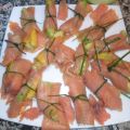 ROLLITOS DE SALMÓN, AGUACATE Y MANGO