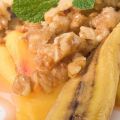 Plátanos y melocotones al papillote