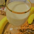 BATIDO DE ALMENDRA, COCO Y PLÁTANO.