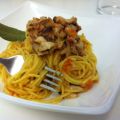 Spaguetti con salsa de setas y tomate