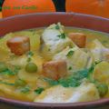 CAZÓN EN AMARILLO CON CAVA, PATATAS Y GUISANTES