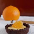 Tartaleta de chocolate con crema de mandarina o[...]