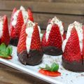 FRESONES CON CHOCOLATE RELLENOS DE MASCARPONE