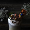 Batido de melocotón y vainilla con una teja de[...]