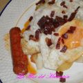 HUEVOS FRITOS SOBRE LECHO DE PATATAS Y QUESO[...]
