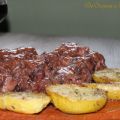 RABO DE TORO CON PATATAS ASADAS
