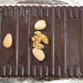 TURRÓN DE CHOCOLATE CON ALMENDRAS Y NUECES PARA[...]