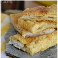 Merluza en hojaldre con salsa de puerros
