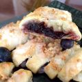 TRENZAS DE HOJALDRE CON MERMELADA DE ARÁNDANOS[...]