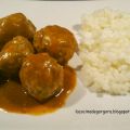 Albondigas de ternera en salsa de vino tinto.