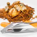 Fideos con vieiras y berberechos