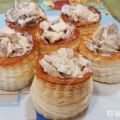 Volovanes con Bacon, Pollo, Champiñones y Salsa[...]