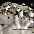 Merluza con escamas de sal negra y salsa de[...]