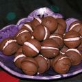 Whoopie pies de chocolate rellenas de crema de[...]