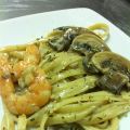 TALLARINES CON CHAMPIÑON Y GAMBAS