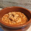 GUISO DE ALUBIAS CON CALAMARES Y GAMBAS