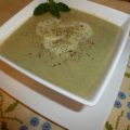 Vichyssoise de pepino con hierbabuena.