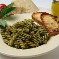 Fusilli al pesto