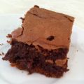 BIZCOCHO CREMOSO DE CHOCOLATE