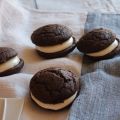 Whoopie pie de chocolate y crema de queso
