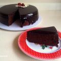BIZCOCHO DE CHOCOLATE CON COBERTURA BRILLANTE