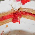 Tarta de vainilla y fresas asadas Sin azúcar