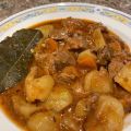 GUISO JUGOSO DE CARNE CON RON Y CHOCOLATE